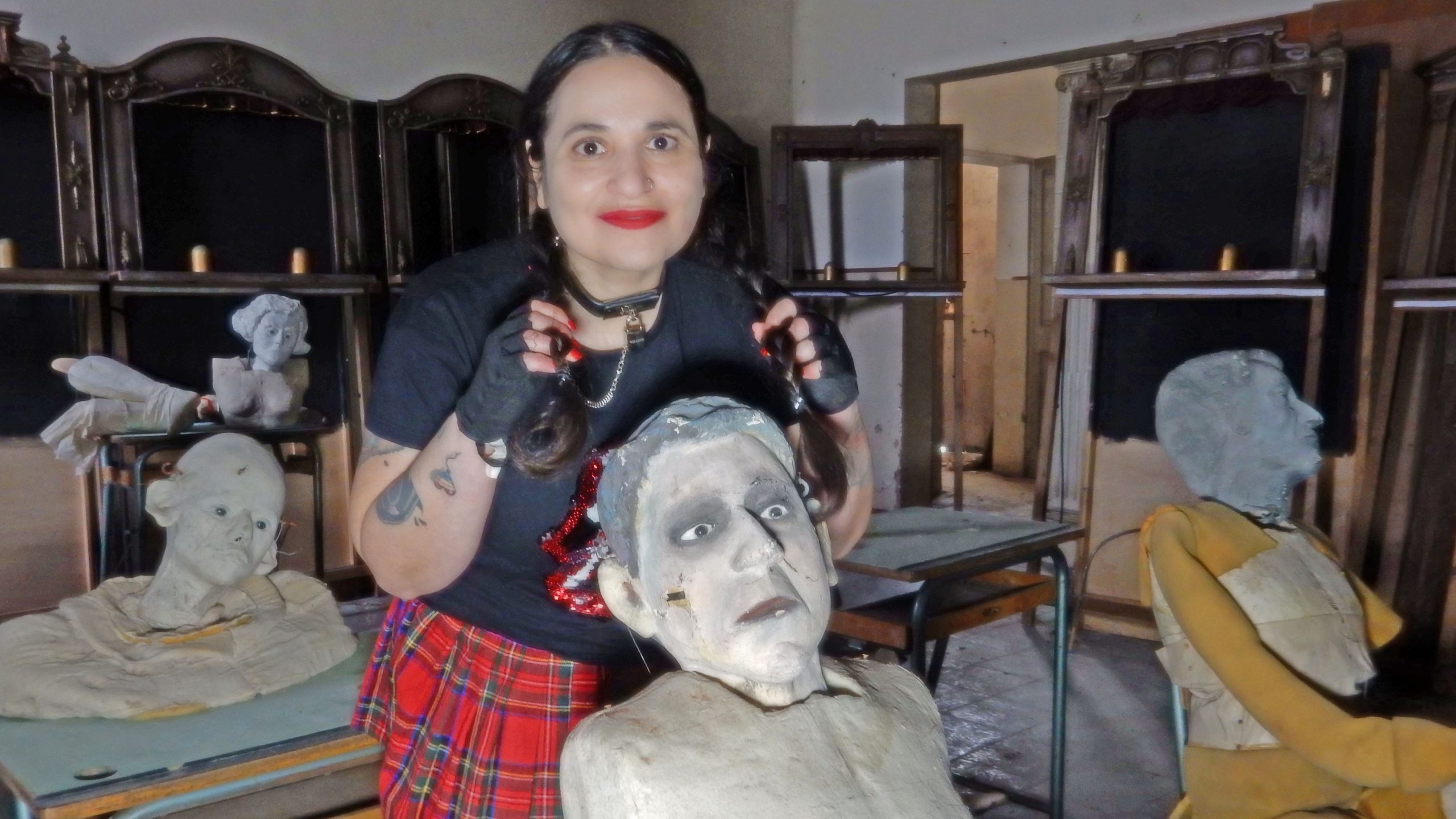 LA SCUOLA DEI MANICHINI ZOMBIE