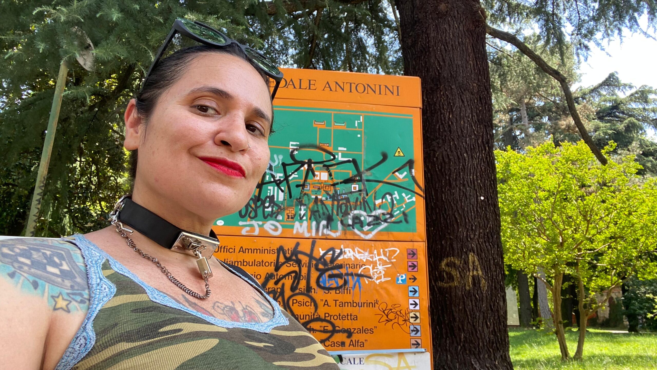 DENUNCIA AL MANICOMIO DI MOMBELLO